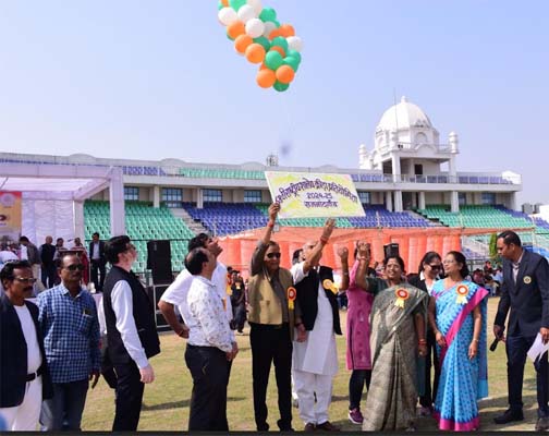 इच्छाएं और सपने हमेशा ऊंचा उडऩे के लिए देखें खिलाड़ी - महापौर हेमा देशमुख इच्छाएं और सपने हमेशा ऊंचा उडऩे के लिए देखें खिलाड़ी - महापौर हेमा देशमुख