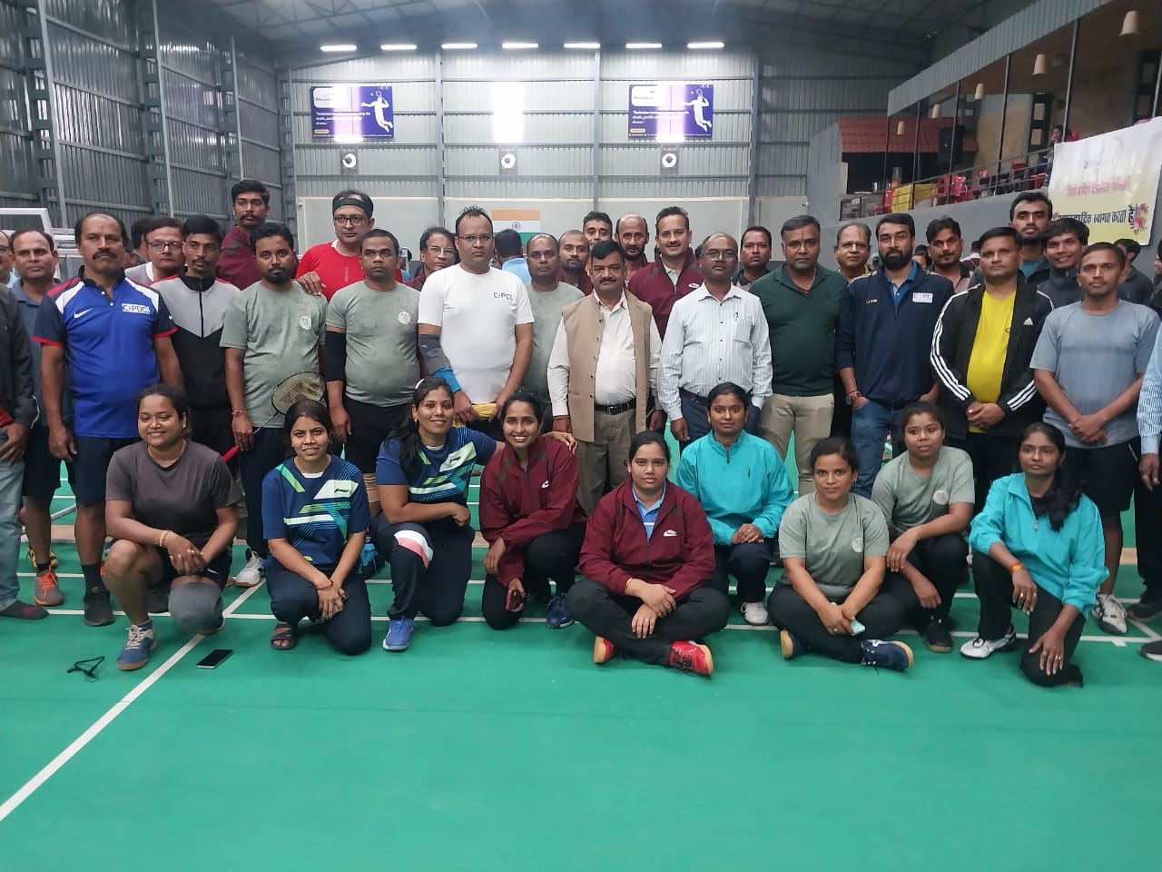 पॉवर कंपनीज़ बैडमिंटन स्पर्धा के फाइनल में भिड़ेंगीं रायपुर और कोरबा की टीम पॉवर कंपनीज़ बैडमिंटन स्पर्धा के फाइनल में भिड़ेंगीं रायपुर और कोरबा की टीम