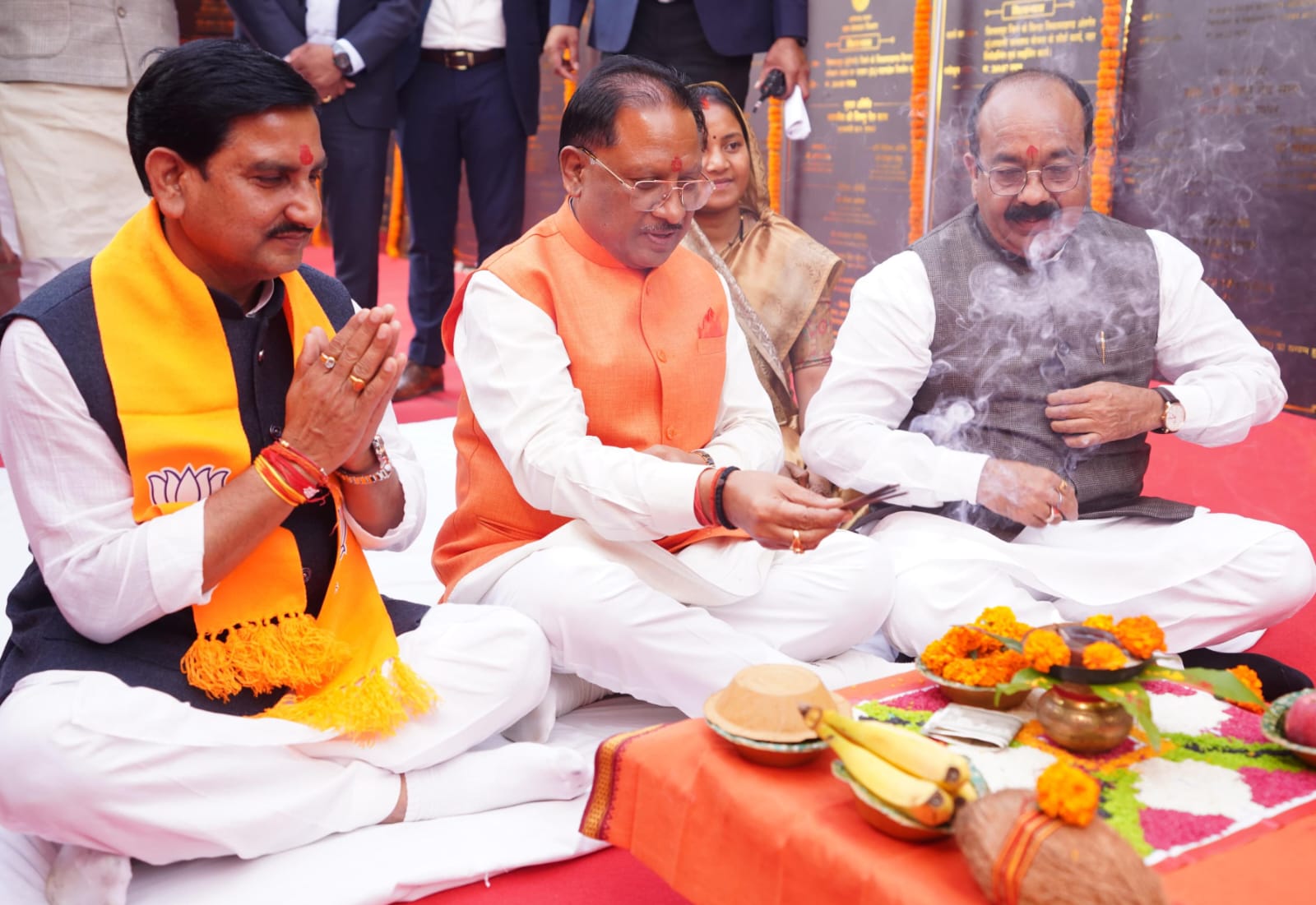 मुख्यमंत्री विष्णुदेव साय ने 625 करोड़ रूपये की राशि से अधिक के विकास कार्यों का किया लोकार्पण एवं भूमिपूजन मुख्यमंत्री विष्णुदेव साय ने 625 करोड़ रूपये की राशि से अधिक के विकास कार्यों का किया लोकार्पण एवं भूमिपूजन