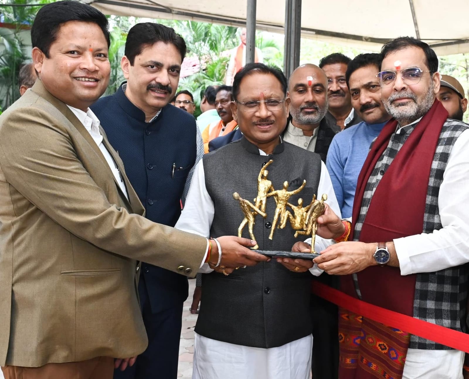 महेश गागड़ा बने 'छत्तीसगढ़ वॉलीबाल संघ' के नए प्रदेश अध्यक्ष: मुख्यमंत्री विष्णु देव साय ने दी बधाई महेश गागड़ा बने 'छत्तीसगढ़ वॉलीबाल संघ' के नए प्रदेश अध्यक्ष: मुख्यमंत्री विष्णु देव साय ने दी बधाई