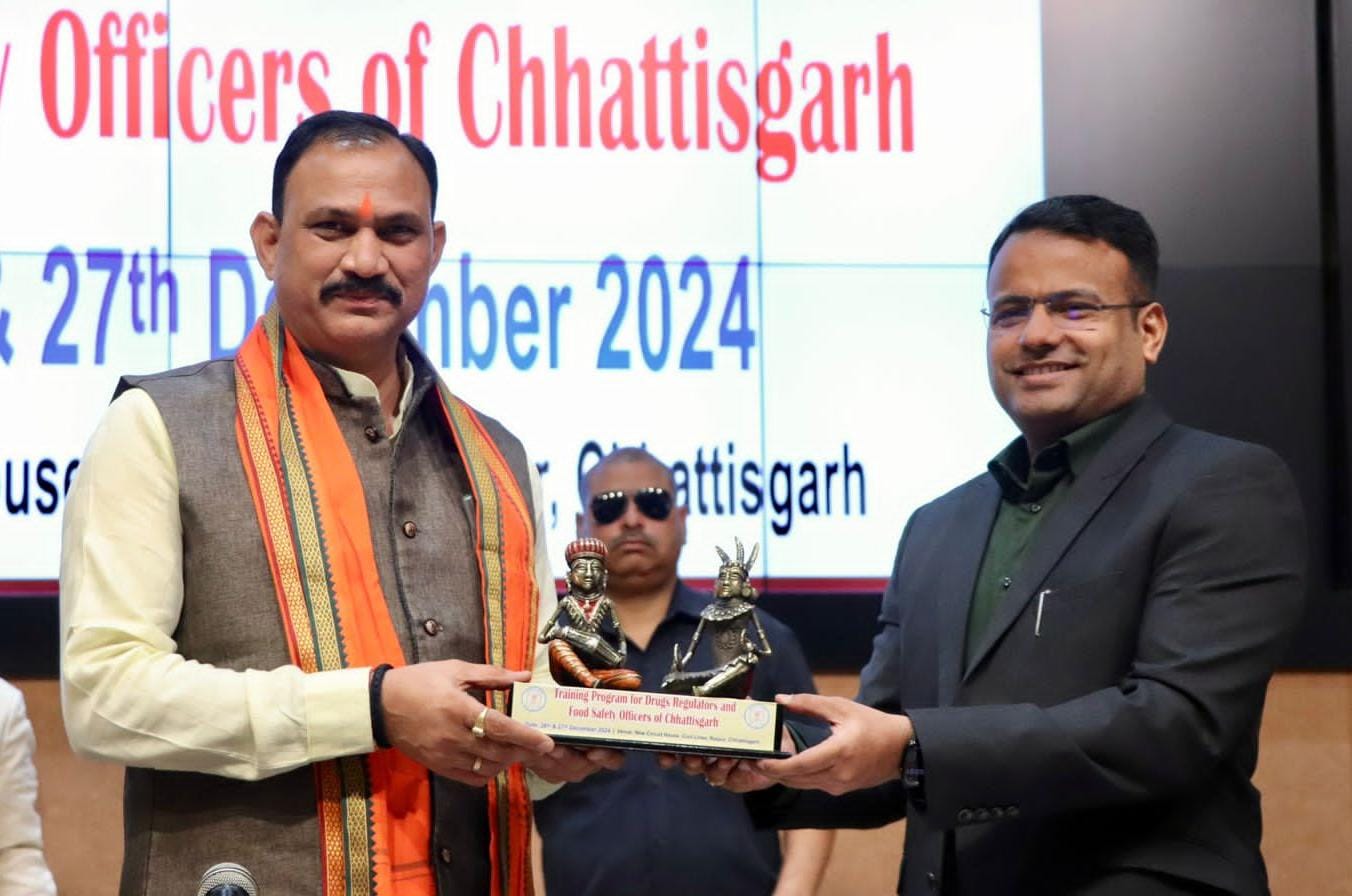 छत्तीसगढ़ में बनेगा फार्मास्यूटिकल एवं मेडिकल डिवाइसेस हब : स्वास्थ्य मंत्री छत्तीसगढ़ में बनेगा फार्मास्यूटिकल एवं मेडिकल डिवाइसेस हब : स्वास्थ्य मंत्री