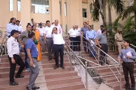 राज्य निर्वाचन आयुक्त ने सेजबहार इंजीनियरिंग कालेज में बनाये गये स्ट्रांग रूम का किया अवलोकन राज्य निर्वाचन आयुक्त ने सेजबहार इंजीनियरिंग कालेज में बनाये गये स्ट्रांग रूम का किया अवलोकन