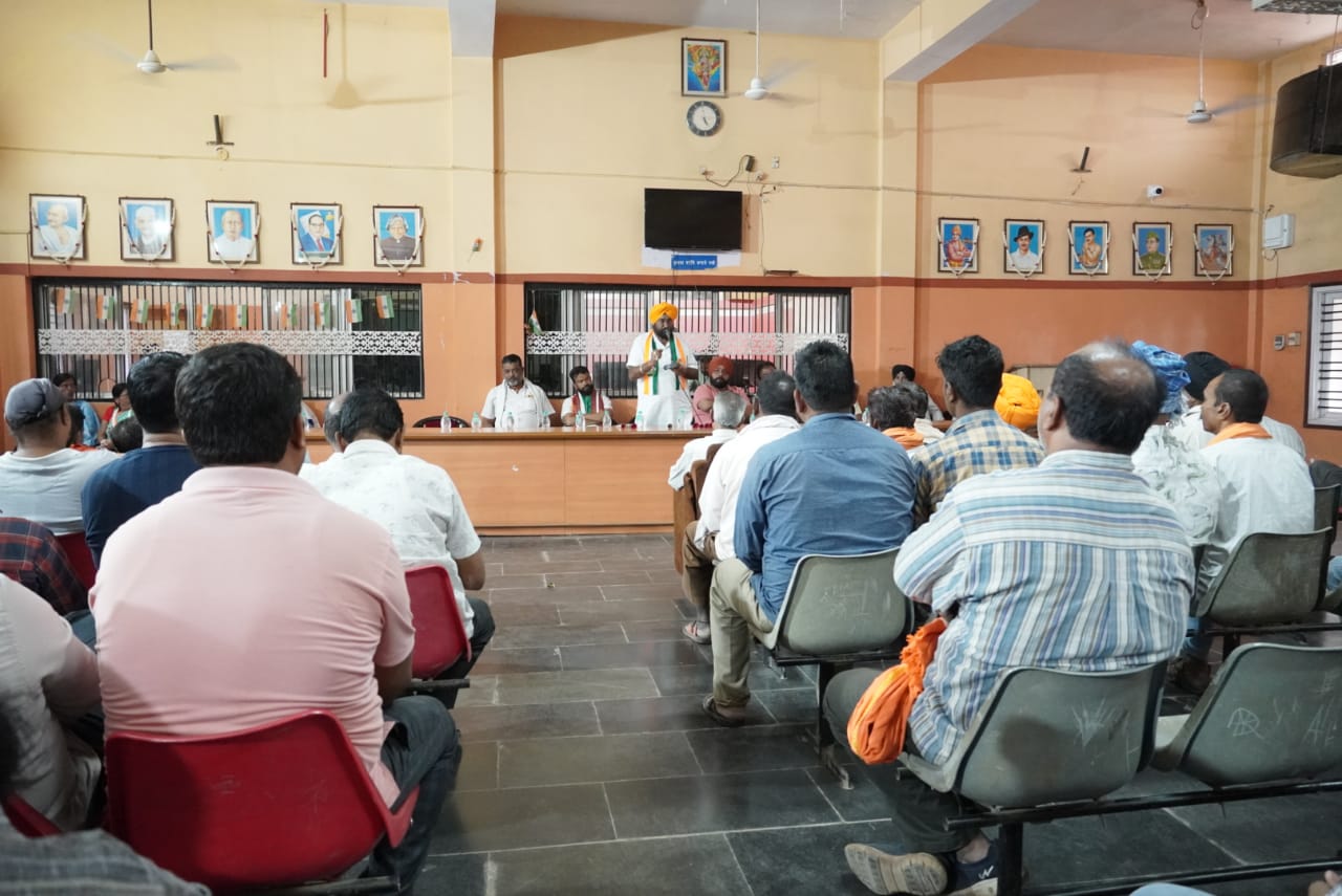 जिले के सभी 08 नगरीय निकायों में ईवीएम मशीनों का कमीशनिंग कार्य संपन्न जिले के सभी 08 नगरीय निकायों में ईवीएम मशीनों का कमीशनिंग कार्य संपन्न