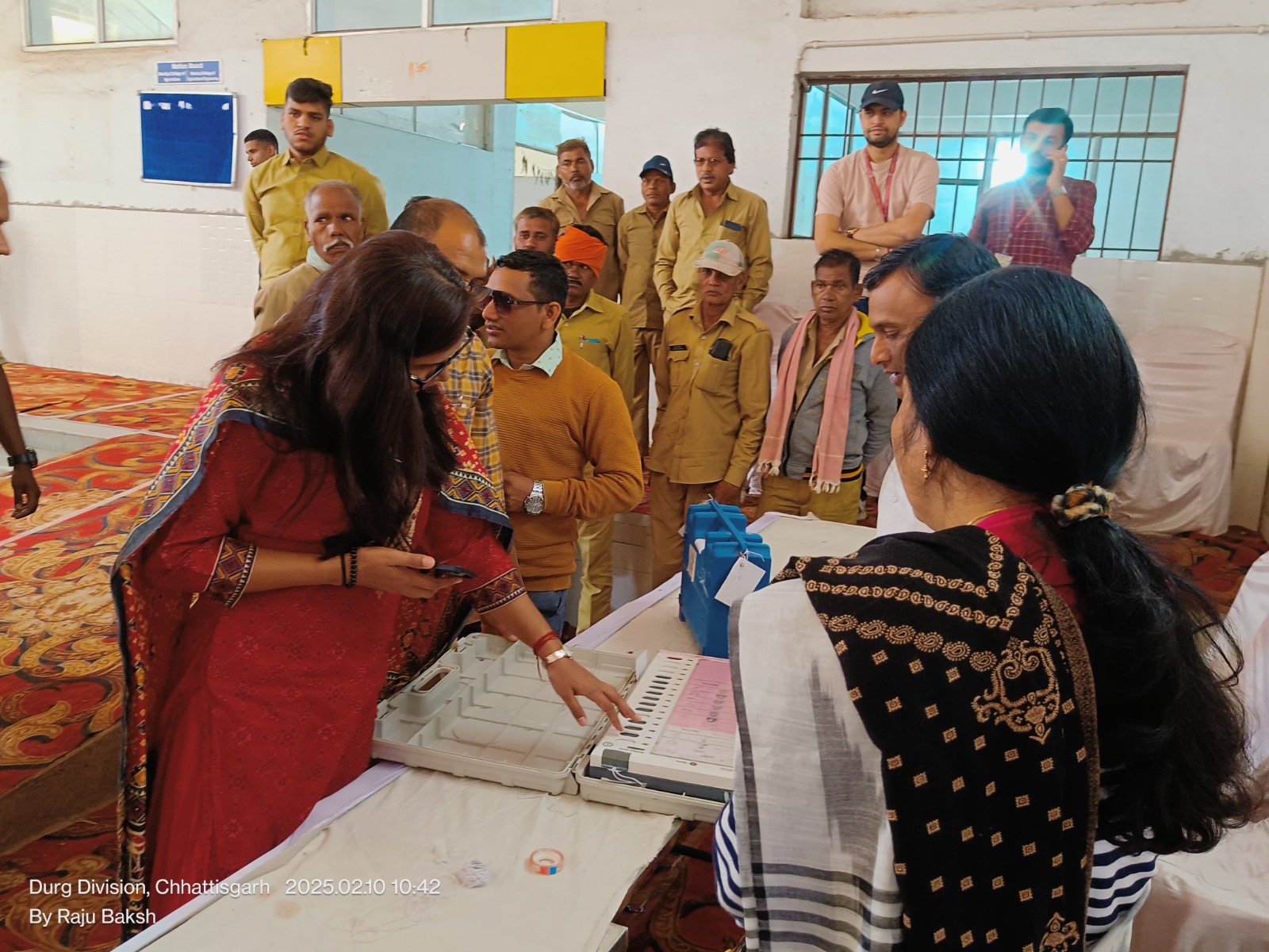 नगरीय निकाय आम निर्वाचन 2025 के लिए मतदान सामग्री का हुआ वितरण नगरीय निकाय आम निर्वाचन 2025 के लिए मतदान सामग्री का हुआ वितरण