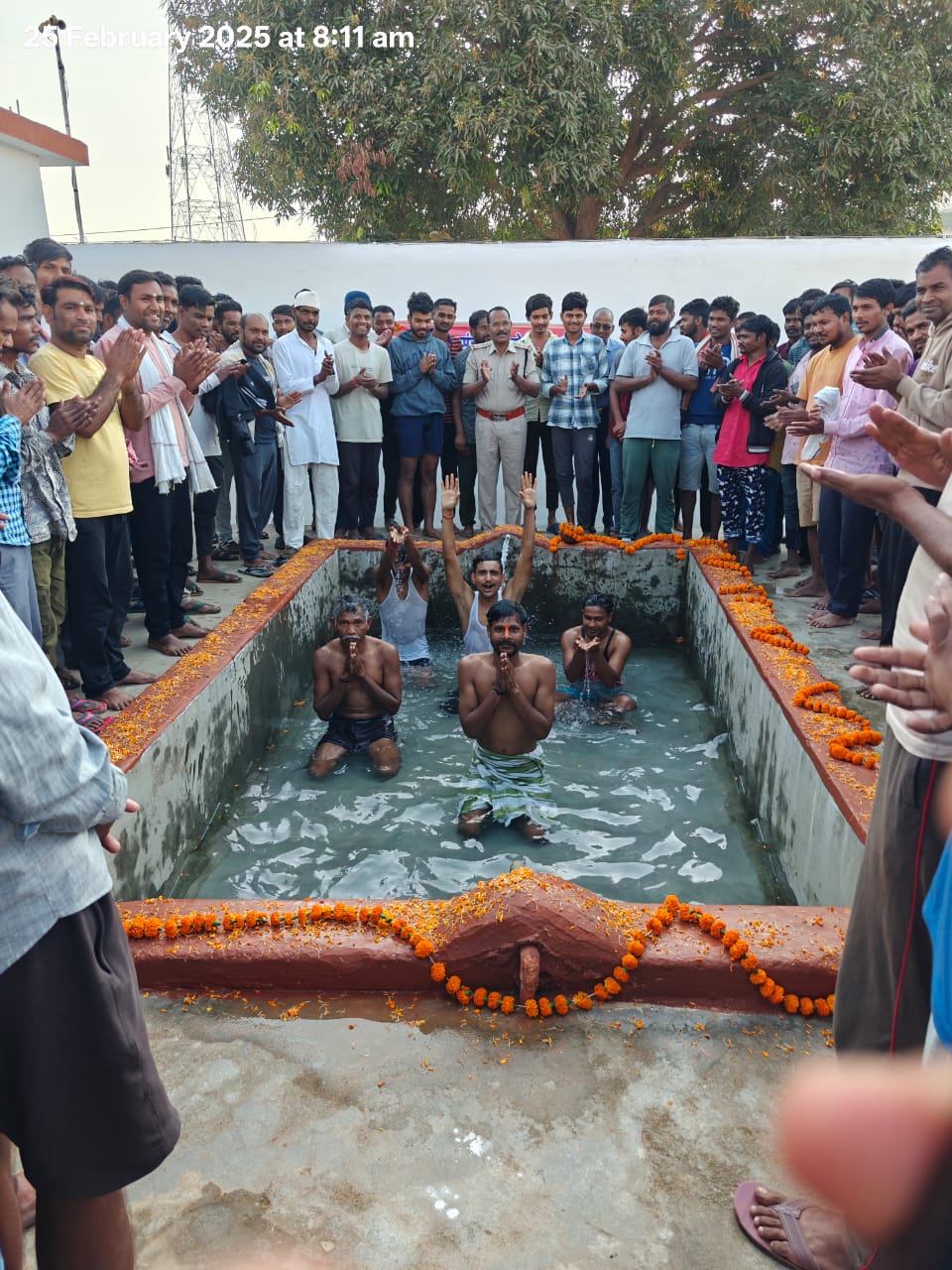 महाकुंभ पर्व पर जिला जेल बालोद में बंदियों ने किया महाकुंभ स्नान महाकुंभ पर्व पर जिला जेल बालोद में बंदियों ने किया महाकुंभ स्नान