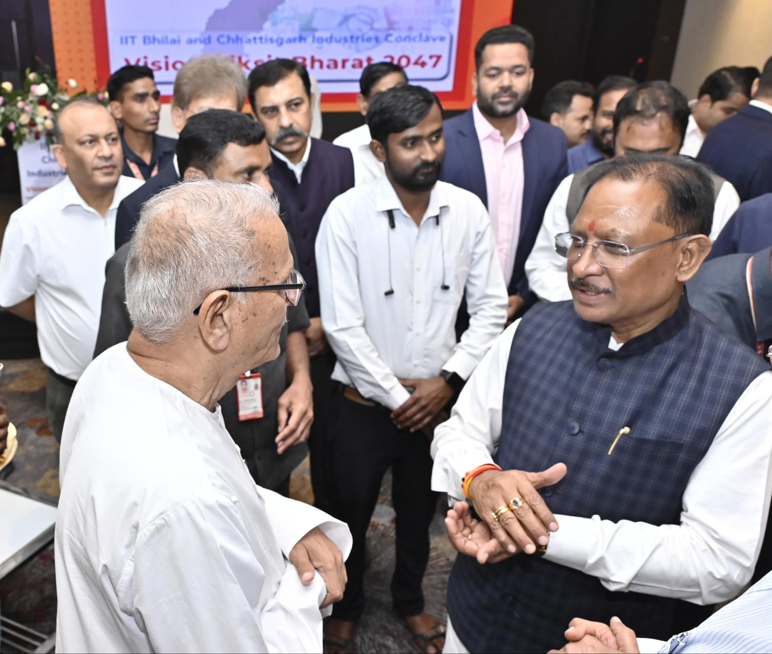 तकनीक से तालमेल ही सफलता की कुंजी: सीएम विष्णुदेव साय ने उद्यमिता और नवाचार पर दिया जोर तकनीक से तालमेल ही सफलता की कुंजी: सीएम विष्णुदेव साय ने उद्यमिता और नवाचार पर दिया जोर