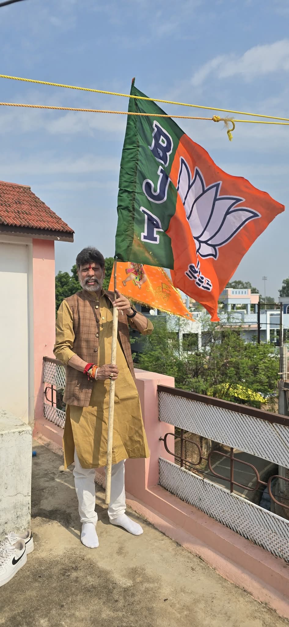 आतिशबाजी और गगनभेदी जयघोष के साथ भाजपा ने 46वाँ स्थापना दिवस मनाया आतिशबाजी और गगनभेदी जयघोष के साथ भाजपा ने 46वाँ स्थापना दिवस मनाया