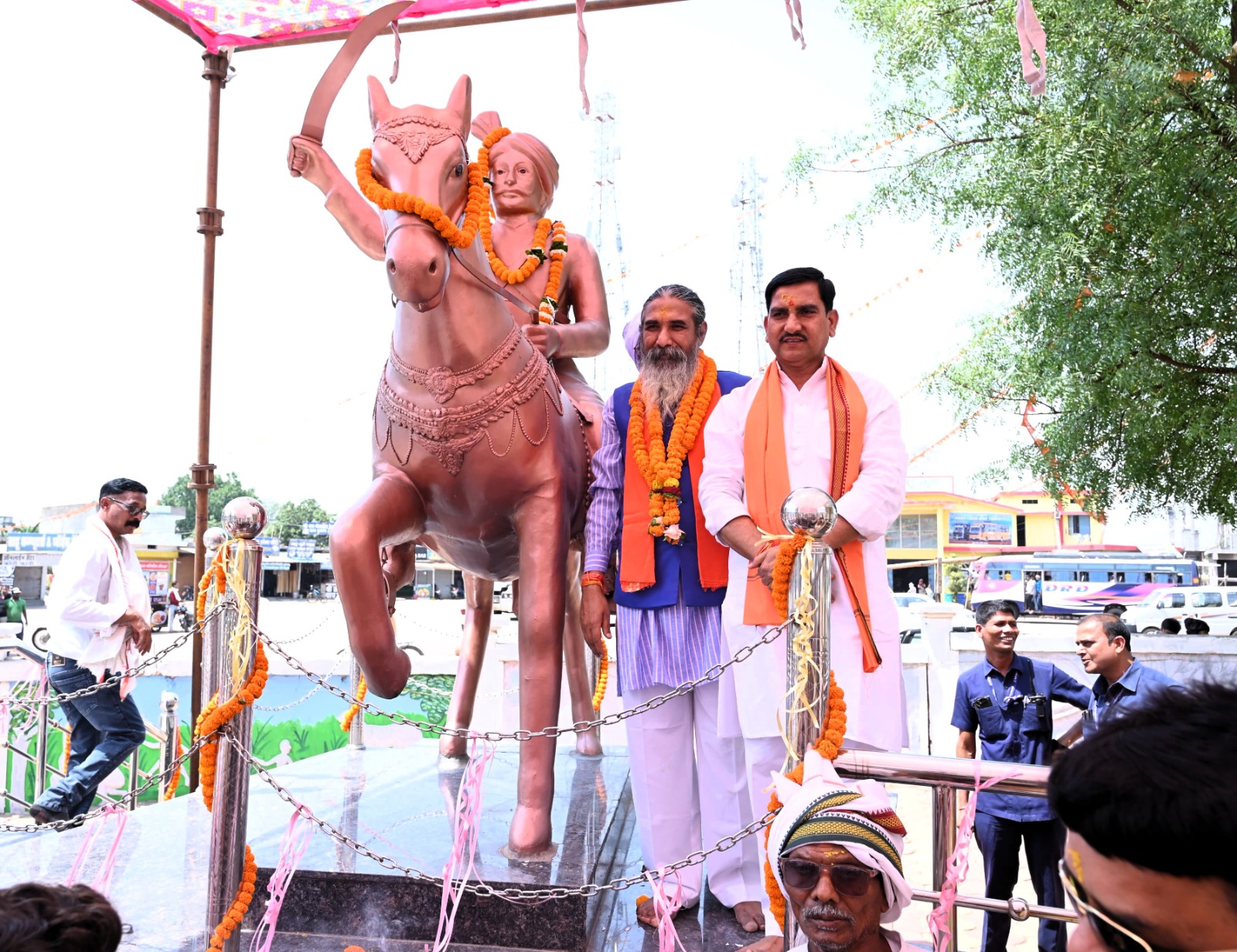 शिक्षा समाज के विकास के लिए है धुरी एवं नशापान की रोकथाम अत्यंत आवश्यक: केन्द्रीय मंत्री तोखन साहू शिक्षा समाज के विकास के लिए है धुरी एवं नशापान की रोकथाम अत्यंत आवश्यक: केन्द्रीय मंत्री तोखन साहू