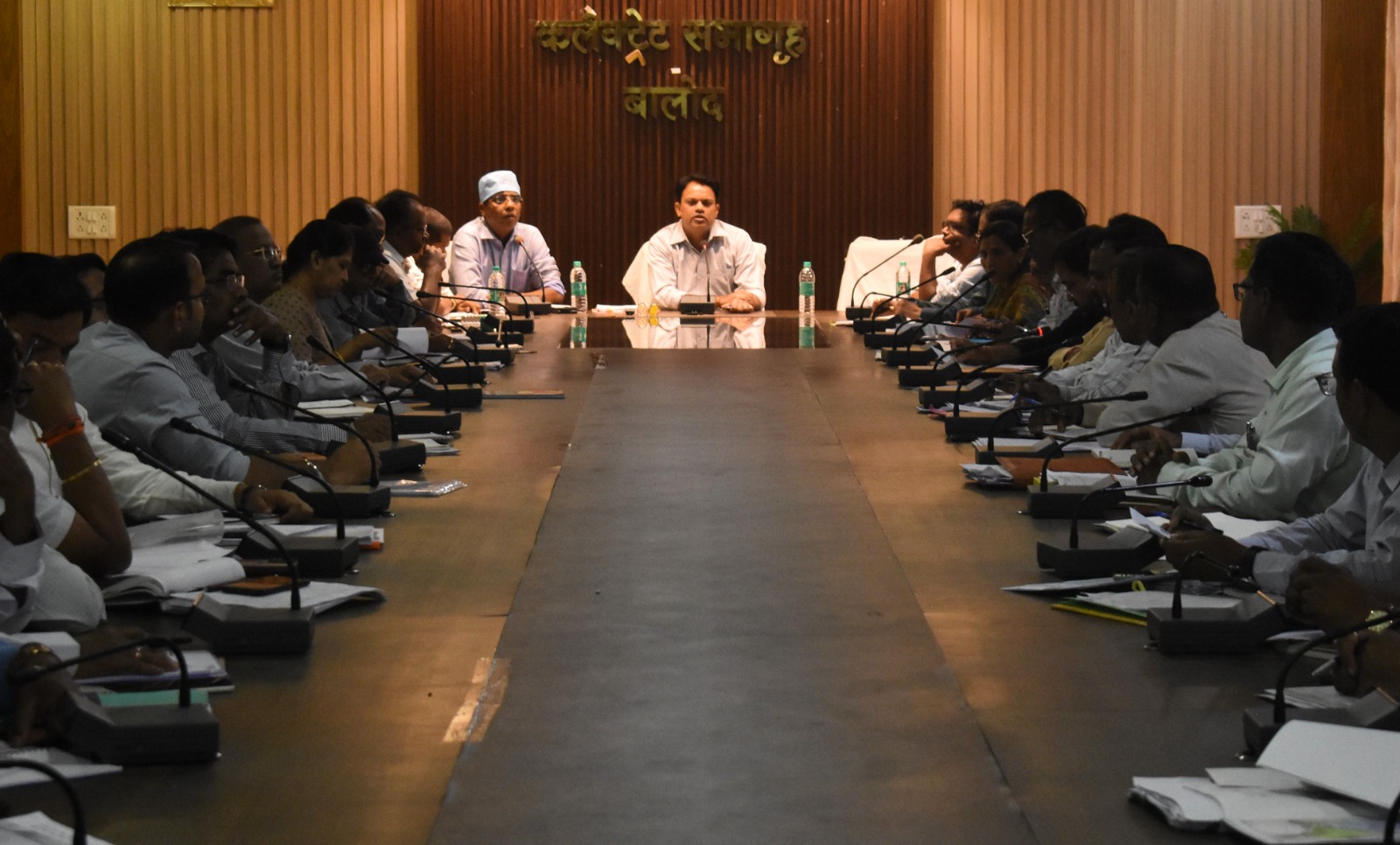 सुशासन तिहार में प्राप्त आवेदनों का गुणवत्तापूर्ण निराकरण सुनिश्चित हो: कलेक्टर श्री चन्द्रवाल सुशासन तिहार में प्राप्त आवेदनों का गुणवत्तापूर्ण निराकरण सुनिश्चित हो: कलेक्टर श्री चन्द्रवाल