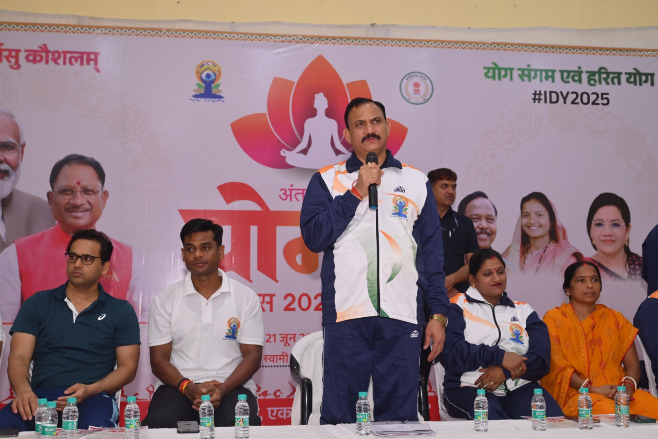 योग करके न केवल तन और मन को अच्छा कर सकते हैं बल्कि पूरे राष्ट्र को एक नई शक्ति का संचार का माध्यम प्रदान कर सकते हैं:स्वास्थ्य मंत्री योग करके न केवल तन और मन को अच्छा कर सकते हैं बल्कि पूरे राष्ट्र को एक नई शक्ति का संचार का माध्यम प्रदान कर सकते हैं:स्वास्थ्य मंत्री