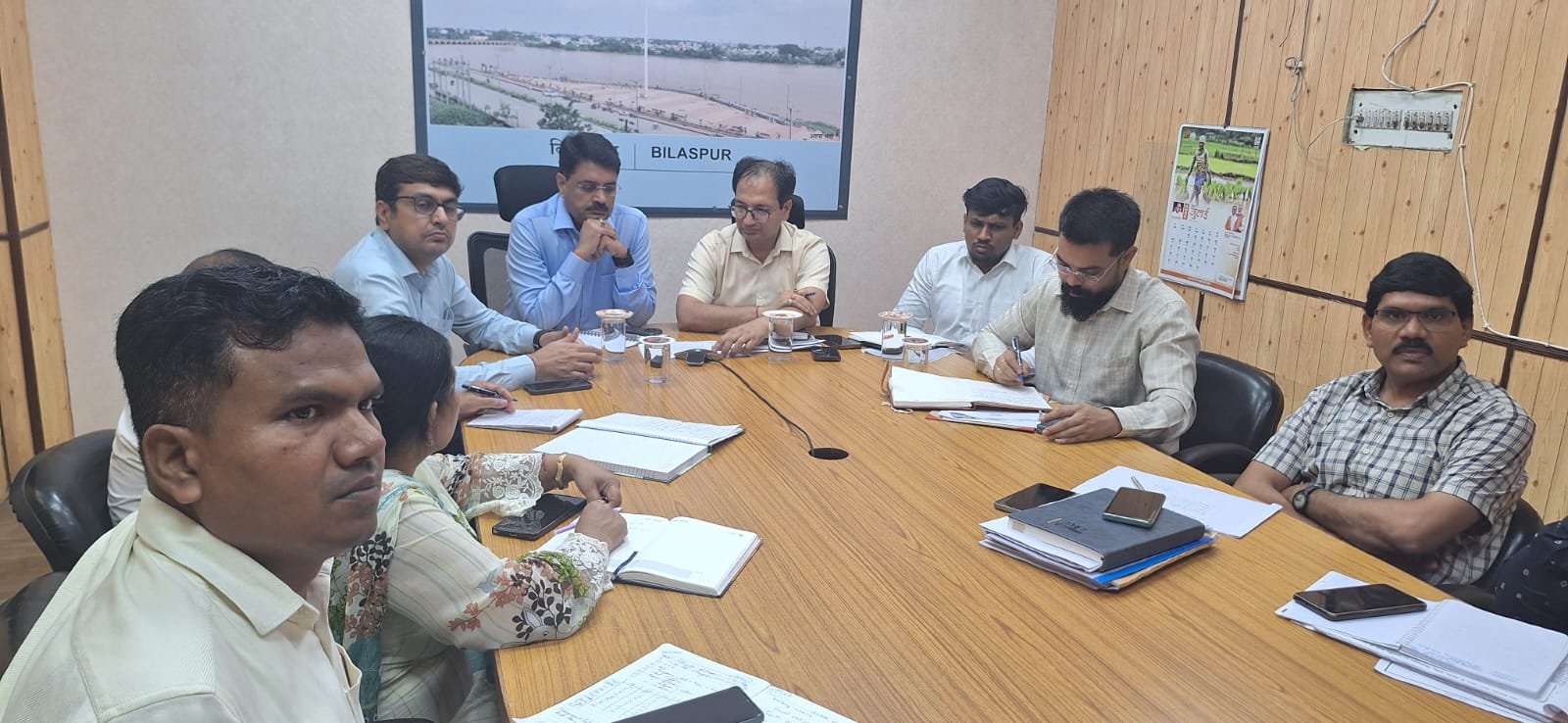 कलेक्टर - एसपी ने बैठक लेकर की कानून व्यवस्था की समीक्षा कलेक्टर - एसपी ने बैठक लेकर की कानून व्यवस्था की समीक्षा