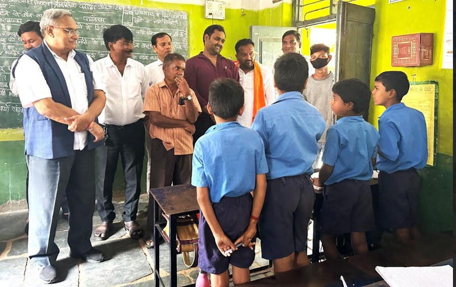 राज्य खाद्य आयोग अध्यक्ष संदीप शर्मा ने किया महासमुंद का दौरा राज्य खाद्य आयोग अध्यक्ष संदीप शर्मा ने किया महासमुंद का दौरा