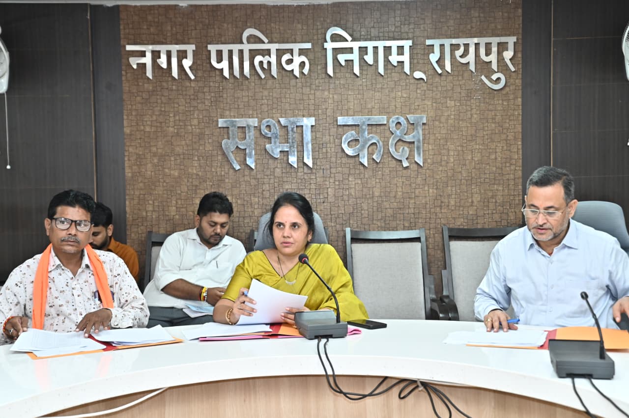 रायपुर में अब किसी भी उद्यान का व्यवसायीकरण नहीं होगा- महापौर मीनल चौबे रायपुर में अब किसी भी उद्यान का व्यवसायीकरण नहीं होगा- महापौर मीनल चौबे