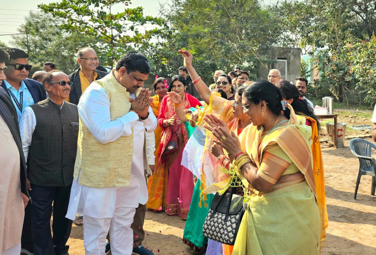 महतारी वंदन की 20वीं किस्त, गजेन्द्र यादव ने मुख्यमंत्री का जताया आभार महतारी वंदन की 20वीं किस्त, गजेन्द्र यादव ने मुख्यमंत्री का जताया आभार