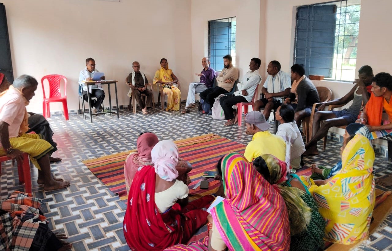 आदि कर्मयोगी अभियान अंतर्गत विशेष ग्राम सभा के माध्यम से विलेज विजन कार्य योजना का वाचन एवं अनुमोदन का कार्य निरंतर जारी आदि कर्मयोगी अभियान अंतर्गत विशेष ग्राम सभा के माध्यम से विलेज विजन कार्य योजना का वाचन एवं अनुमोदन का कार्य निरंतर जारी