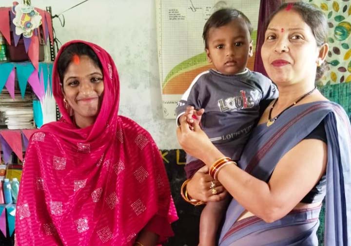 आंगनबाड़ी सेवाओं से कुपोषित शिवांश हुआ स्वस्थ आंगनबाड़ी सेवाओं से कुपोषित शिवांश हुआ स्वस्थ