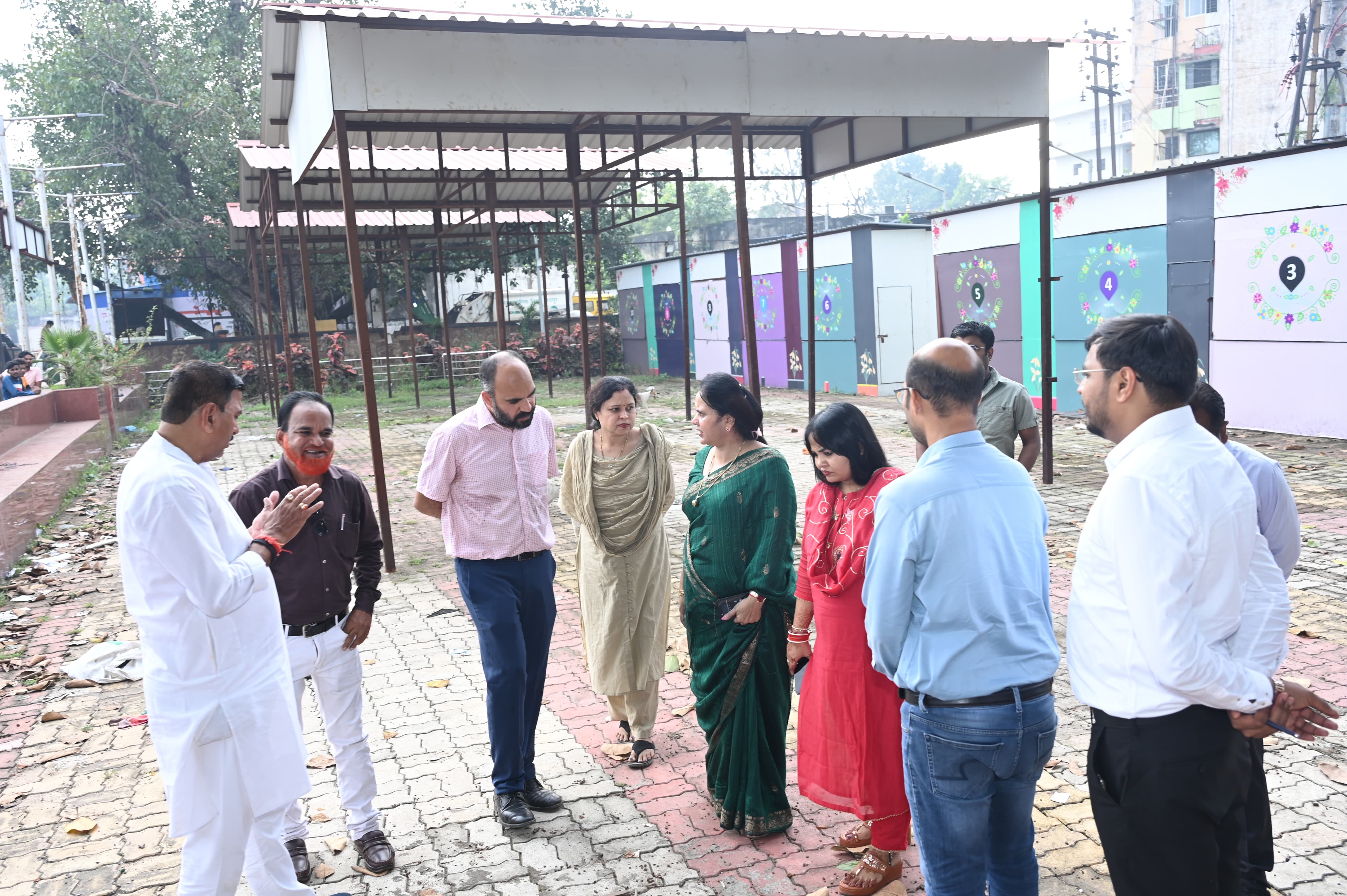 गोलबाजार चिकनी मन्दिर के पास निगम की कार्यवाही से प्रभावित पसरा व्यापारियों को बूढ़ापारा पुराना धरना स्थल में दीपावली पर्व तक बैठने की व्यवस्था…. महापौर मीनल चौबे ने दिए निर्देश गोलबाजार चिकनी मन्दिर के पास निगम की कार्यवाही से प्रभावित पसरा व्यापारियों को बूढ़ापारा पुराना धरना स्थल में दीपावली पर्व तक बैठने की व्यवस्था…. महापौर मीनल चौबे ने दिए निर्देश