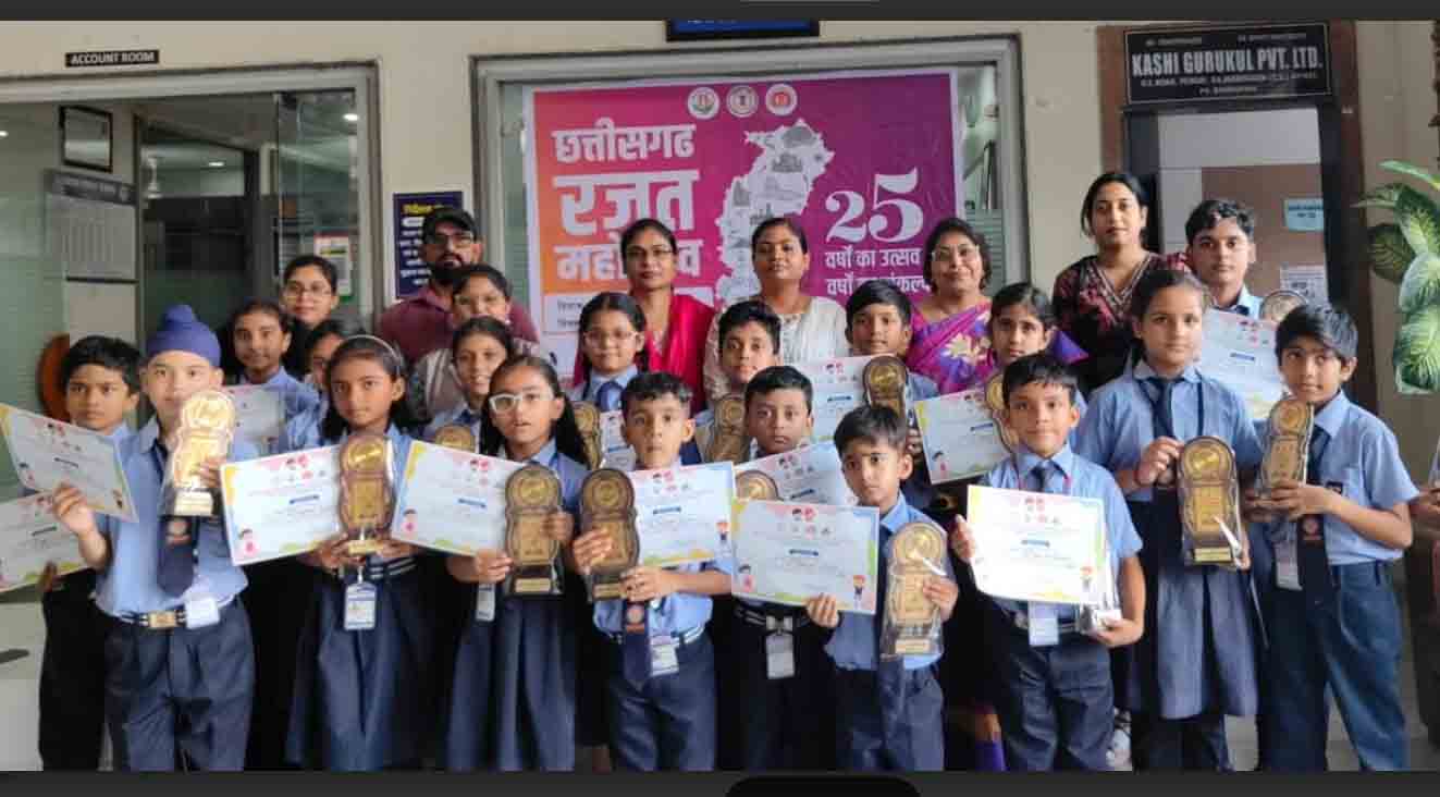 स्कूली बच्चों को मलेरिया, डेंगू रोग से बचाव के संबंध में दी जा रही जानकारी स्कूली बच्चों को मलेरिया, डेंगू रोग से बचाव के संबंध में दी जा रही जानकारी