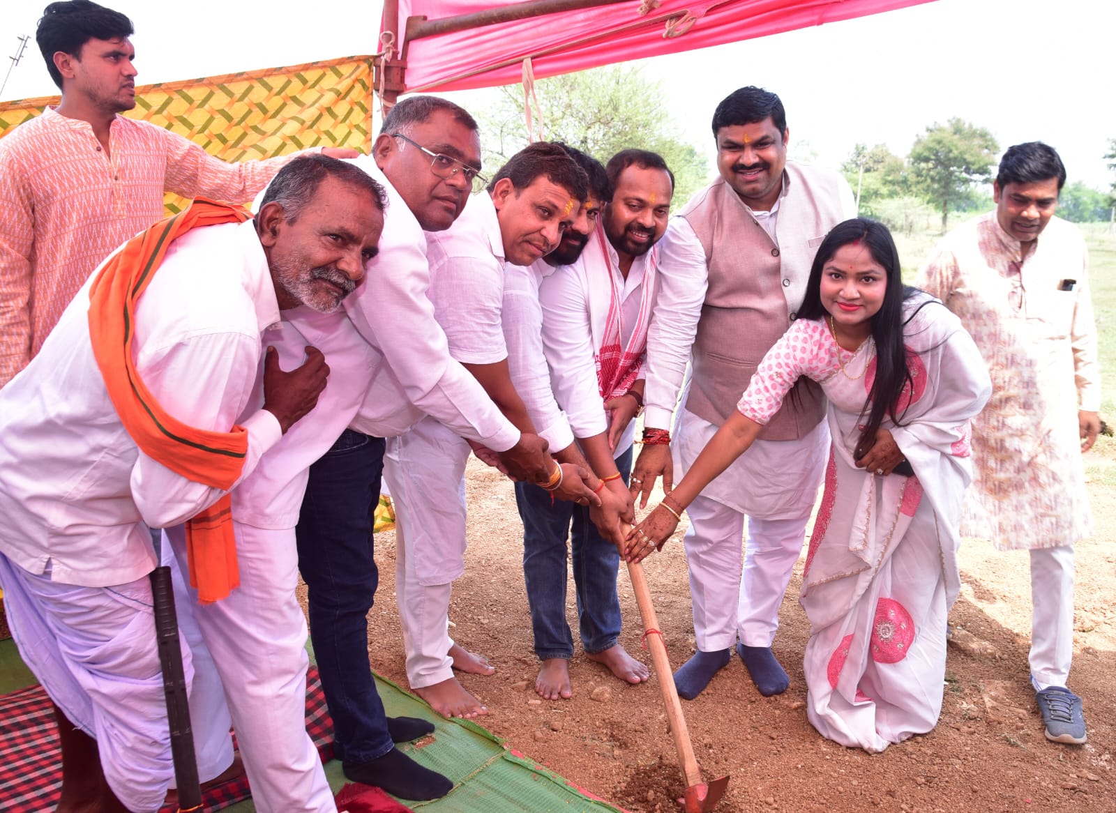 स्कूल शिक्षा मंत्री गजेन्द्र यादव ने किया विद्युत उपकेन्द्र माटरा का भूमिपूजन स्कूल शिक्षा मंत्री गजेन्द्र यादव ने किया विद्युत उपकेन्द्र माटरा का भूमिपूजन