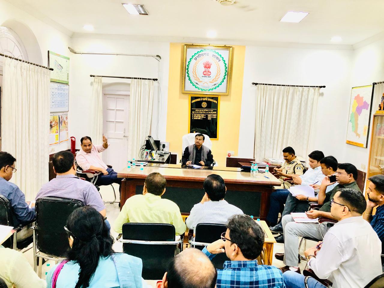 प्रधानमंत्री के प्रस्तावित कार्यक्रम की तैयारियों की संभागायुक्त ने की समीक्षा प्रधानमंत्री के प्रस्तावित कार्यक्रम की तैयारियों की संभागायुक्त ने की समीक्षा