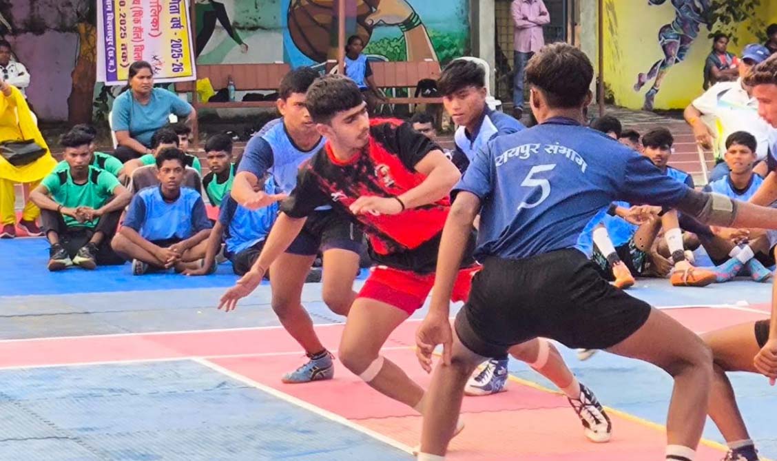 राज्य स्तरीय शालेय क्रीड़ा प्रतियोगिता में खिलाड़ी दिखा रहे अपना दमखम राज्य स्तरीय शालेय क्रीड़ा प्रतियोगिता में खिलाड़ी दिखा रहे अपना दमखम