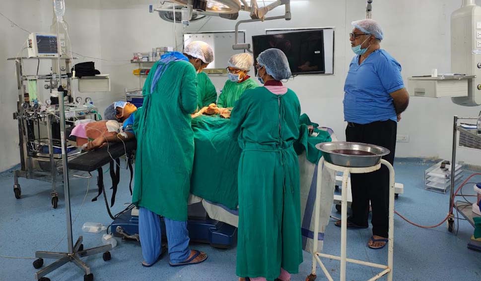 मानपुर सामुदायिक स्वास्थ्य केंद्र में सिजेरियन डिलीवरी की सुविधा मानपुर सामुदायिक स्वास्थ्य केंद्र में सिजेरियन डिलीवरी की सुविधा