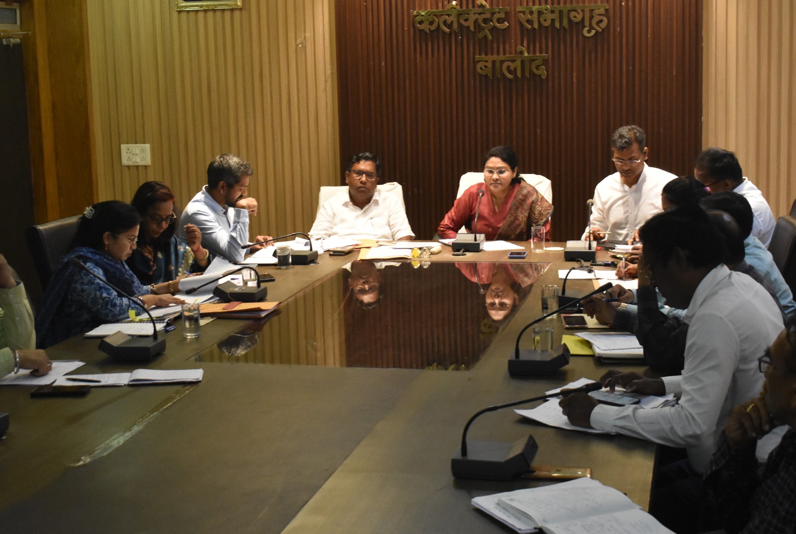 जिले में भव्य एवं गरिमामय ढंग से आयोजित हो जिला स्तरीय राज्योत्सव समारोह: कलेक्टर मिश्रा जिले में भव्य एवं गरिमामय ढंग से आयोजित हो जिला स्तरीय राज्योत्सव समारोह: कलेक्टर मिश्रा