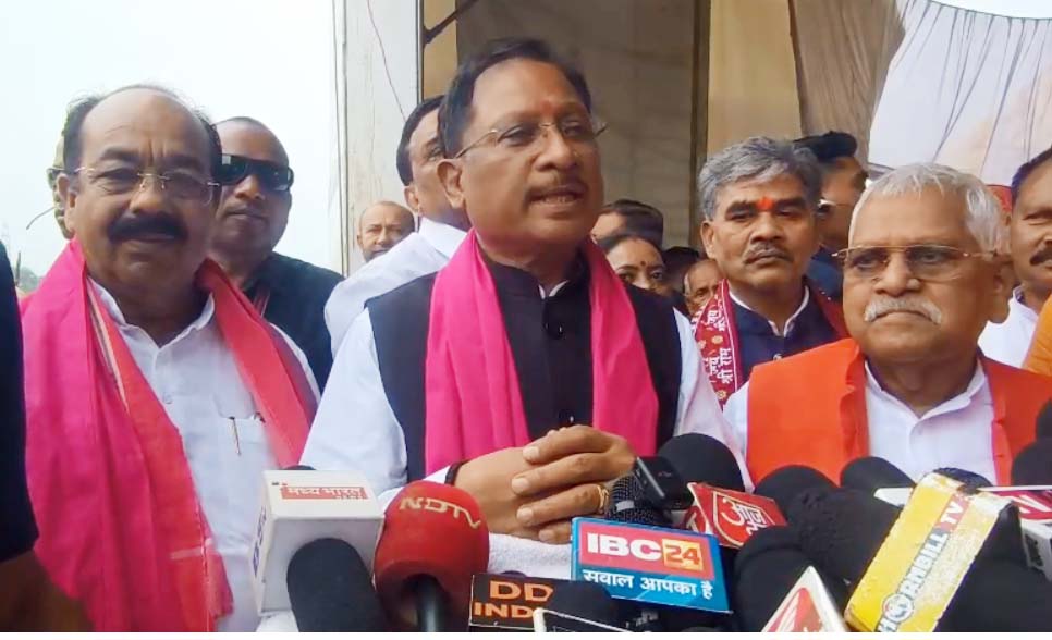 पुलिस के जवान बड़ी ही मुस्तैदी के साथ कार्य कर रहे हैं - मुख्यमंत्री साय पुलिस के जवान बड़ी ही मुस्तैदी के साथ कार्य कर रहे हैं - मुख्यमंत्री साय