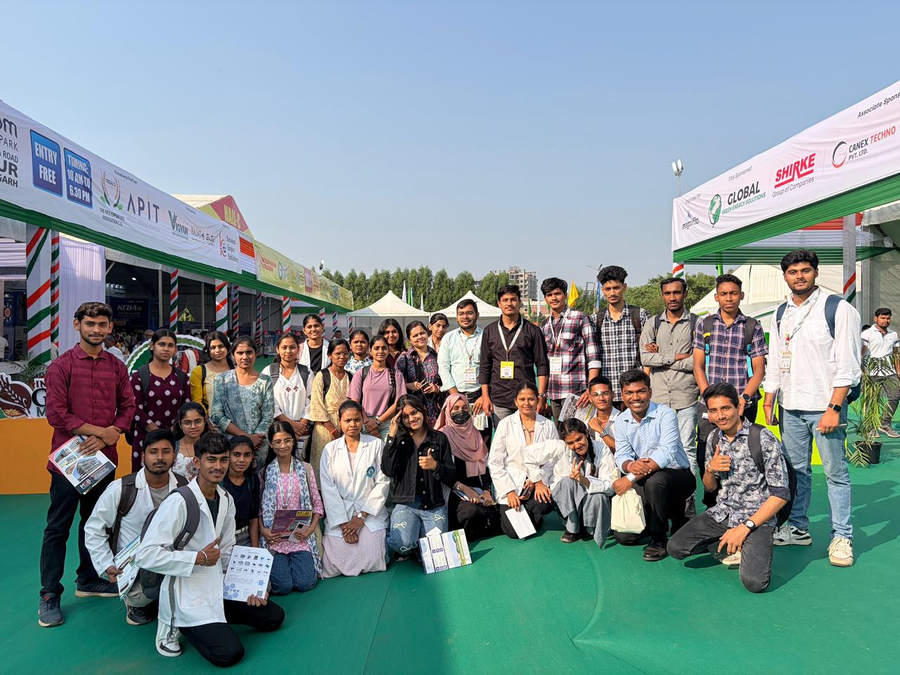 *धान प्रसंस्करण और कृषि अपशिष्ट से बायोफ्यूल निर्माण तकनीकों पर आधारित प्रदर्शनी में फ़ूड टेक्नोलॉजी कॉलेज, रायपुर के छात्रों ने की सहभागिता *धान प्रसंस्करण और कृषि अपशिष्ट से बायोफ्यूल निर्माण तकनीकों पर आधारित प्रदर्शनी में फ़ूड टेक्नोलॉजी कॉलेज, रायपुर के छात्रों ने की सहभागिता