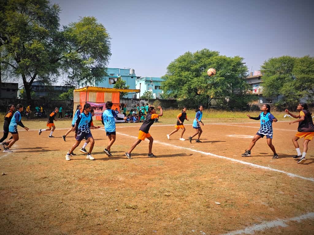 25वीं राज्य स्तरीय शालेय क्रीड़ा प्रतियोगिता में बालोद में रोमांचक मुकाबले जारी 25वीं राज्य स्तरीय शालेय क्रीड़ा प्रतियोगिता में बालोद में रोमांचक मुकाबले जारी