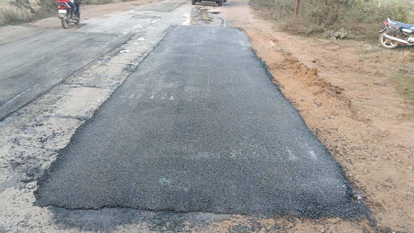 जिले में सड़कों की मरम्मत का काम तेज़ी से जारी, दिसम्बर तक पूर्ण होंगे सभी कार्य जिले में सड़कों की मरम्मत का काम तेज़ी से जारी, दिसम्बर तक पूर्ण होंगे सभी कार्य