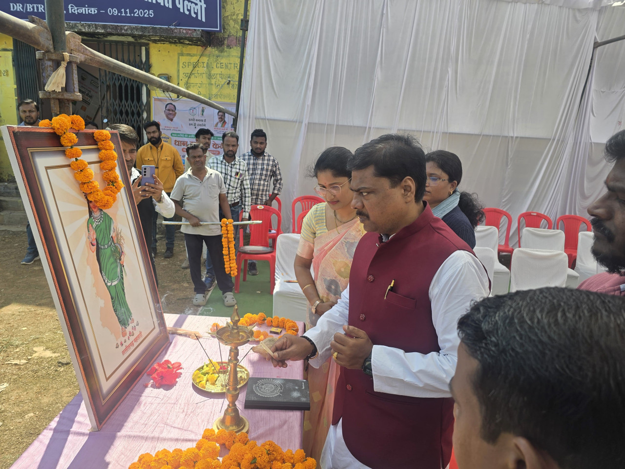 पल्ली केंद्र से धान खरीदी सत्र की शुरुआत, सहकारिता मंत्री केदार कश्यप ने किया निरीक्षण पल्ली केंद्र से धान खरीदी सत्र की शुरुआत, सहकारिता मंत्री केदार कश्यप ने किया निरीक्षण