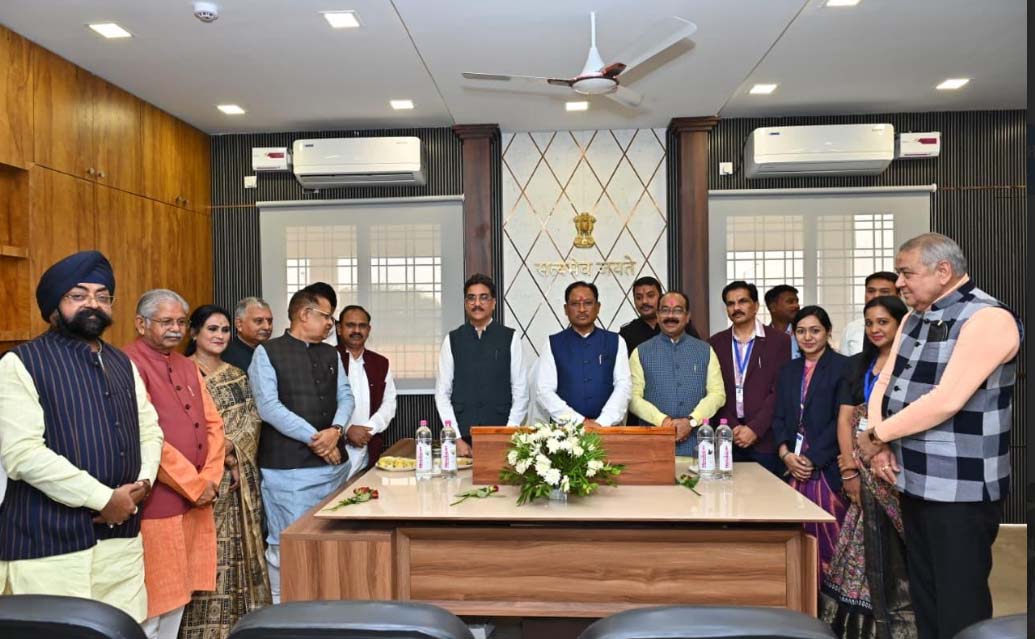 मुख्यमंत्री ने कोनी में संभागायुक्त के नए कार्यालय का किया लोकार्पण मुख्यमंत्री ने कोनी में संभागायुक्त के नए कार्यालय का किया लोकार्पण