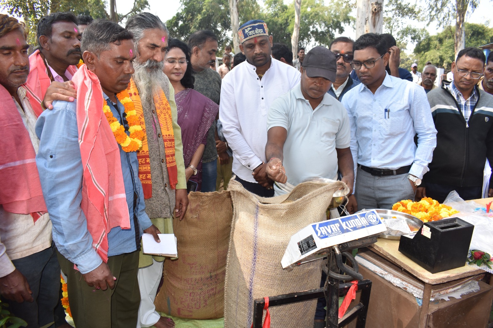 समर्थन मूल्य पर धान खरीदी कार्य के पहले दिन आज बालोद जिले में धान खरीदी का कार्य सफलतापूर्वक संपन्न समर्थन मूल्य पर धान खरीदी कार्य के पहले दिन आज बालोद जिले में धान खरीदी का कार्य सफलतापूर्वक संपन्न