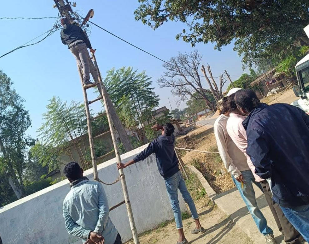 विद्युत विभाग का बड़ा एक्शन, 88 बकायादारों के काटे गए कनेक्शन विद्युत विभाग का बड़ा एक्शन, 88 बकायादारों के काटे गए कनेक्शन