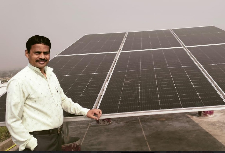 प्रधानमंत्री सूर्य घर मुफ्त बिजली योजना से श्री जेपी सहारे को मिली राहत प्रधानमंत्री सूर्य घर मुफ्त बिजली योजना से श्री जेपी सहारे को मिली राहत