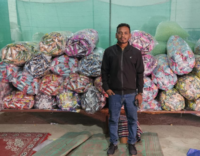 पीएम रोजगार सृजन कार्यक्रम से जनजाति वर्ग के युवा उपेश कुमार सिदार बने लखपति पीएम रोजगार सृजन कार्यक्रम से जनजाति वर्ग के युवा उपेश कुमार सिदार बने लखपति