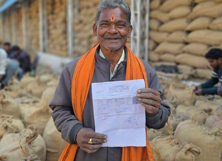 डिजिटल टोकन से आसान हुई धान खरीदी, किसानों को मिल रहा सीधा लाभ डिजिटल टोकन से आसान हुई धान खरीदी, किसानों को मिल रहा सीधा लाभ