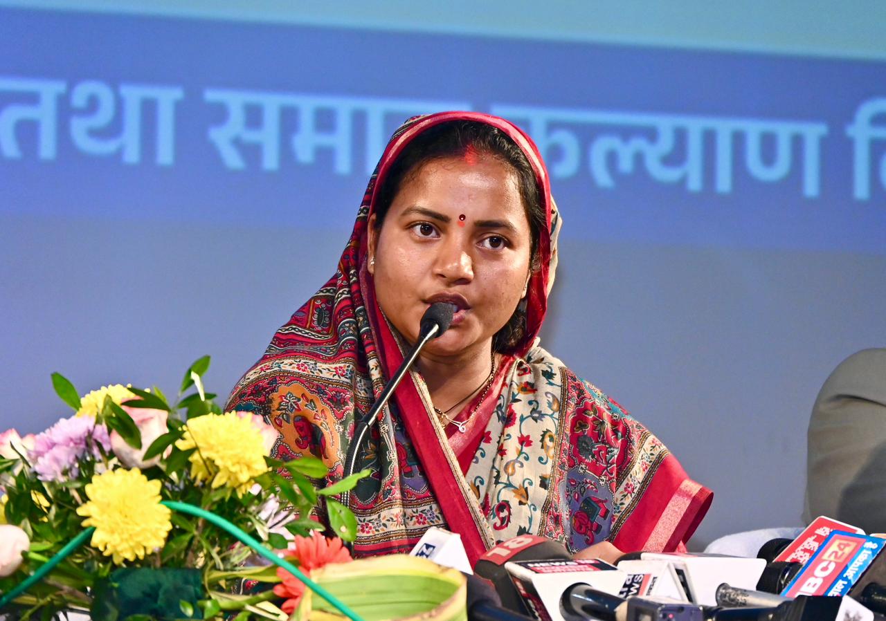 महिला एवं बाल विकास की योजनाओं से छत्तीसगढ़ में सशक्तिकरण की नई इबारत: मंत्री लक्ष्मी राजवाड़े महिला एवं बाल विकास की योजनाओं से छत्तीसगढ़ में सशक्तिकरण की नई इबारत: मंत्री लक्ष्मी राजवाड़े