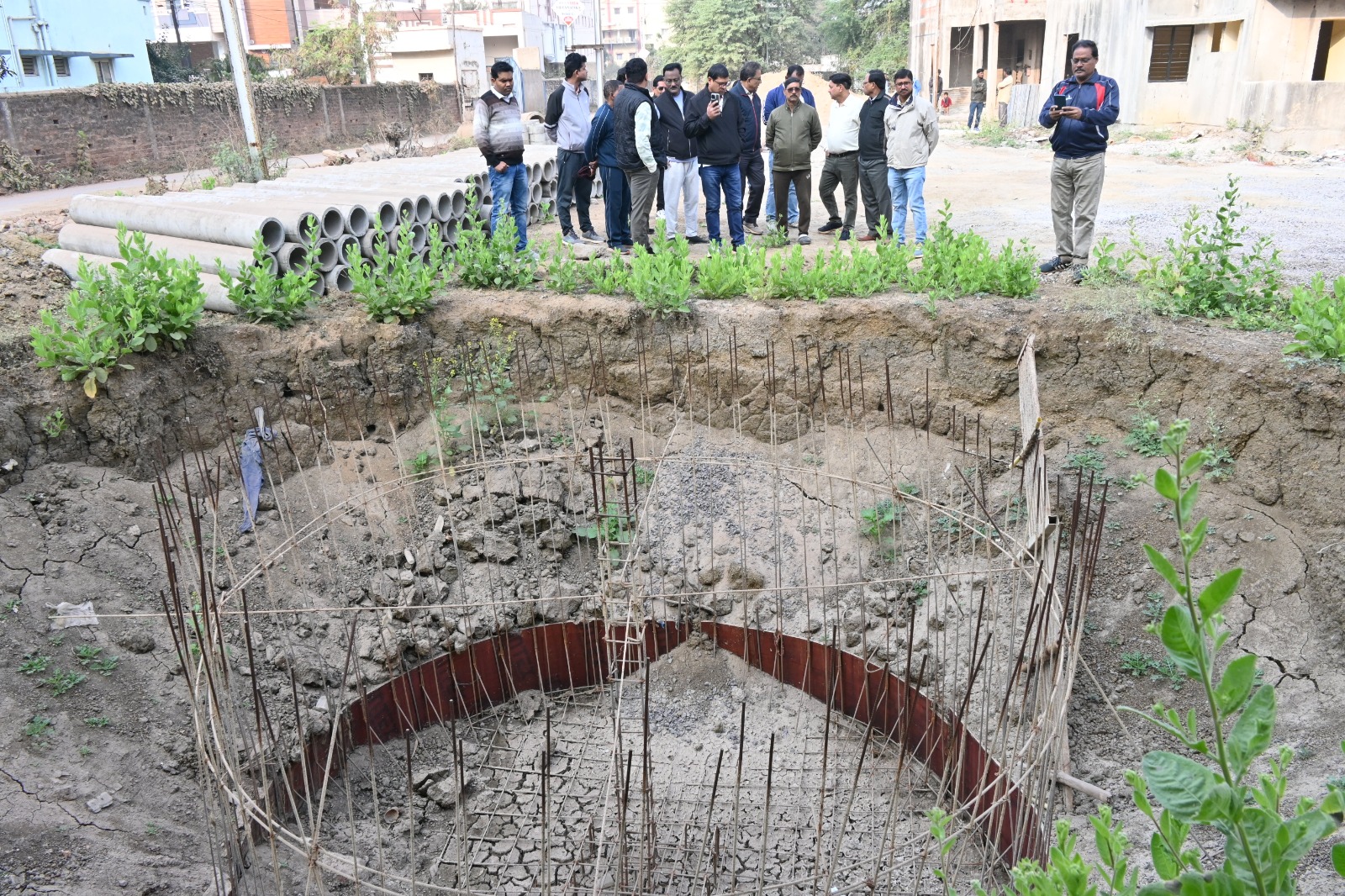 निगम आयुक्त ने निर्माणाधीन पानी टंकी, सफाई व्यवस्था और उद्यानों का लिया जायजा निगम आयुक्त ने निर्माणाधीन पानी टंकी, सफाई व्यवस्था और उद्यानों का लिया जायजा