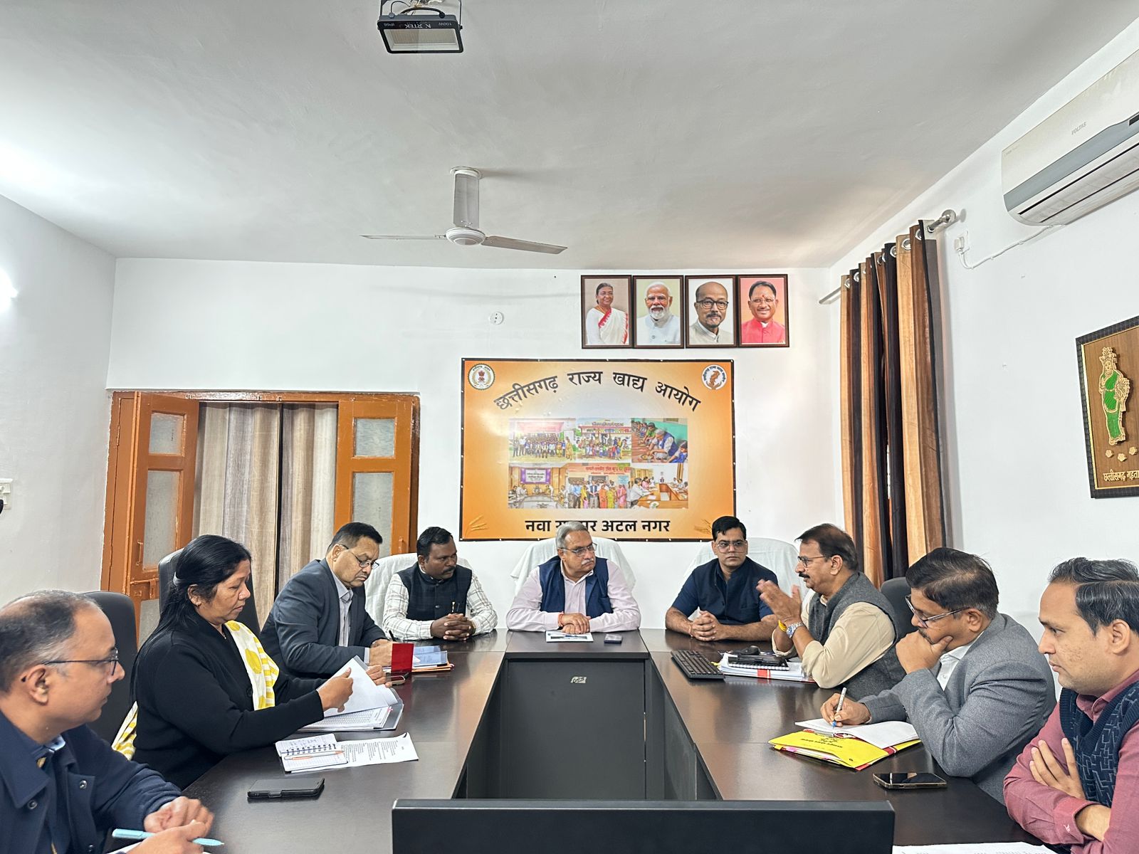 NFSA एवं CGFSA पात्रताओं के क्रियान्वयन की राज्य खाद्य आयोग के अध्यक्ष संदीप शर्मा ने ली राज्य स्तरीय समीक्षा बैठक NFSA एवं CGFSA पात्रताओं के क्रियान्वयन की राज्य खाद्य आयोग के अध्यक्ष संदीप शर्मा ने ली राज्य स्तरीय समीक्षा बैठक