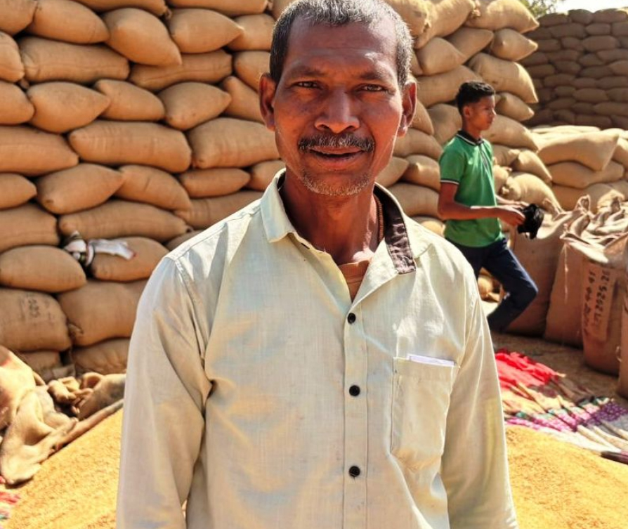 सुविधाजनक रहा धान का उपार्जन, सरकार की सुगम व्यवस्था का मिल रहा लाभ : किसान धनराज सुविधाजनक रहा धान का उपार्जन, सरकार की सुगम व्यवस्था का मिल रहा लाभ : किसान धनराज