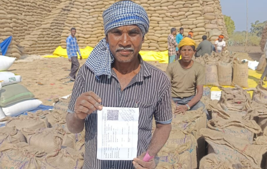 डिजिटल तौल और सुव्यवस्थित व्यवस्था से किसान को मिला संतोषजनक अनुभव डिजिटल तौल और सुव्यवस्थित व्यवस्था से किसान को मिला संतोषजनक अनुभव