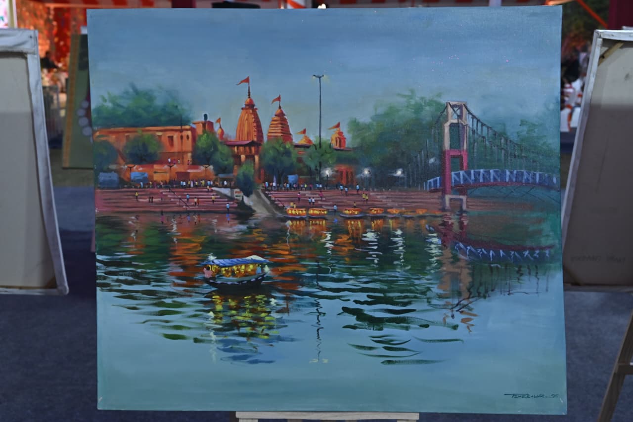 रायपुर साहित्य उत्सव में जितने साहित्य के रंग बिखरे, उतने ही चित्रकला के भी रायपुर साहित्य उत्सव में जितने साहित्य के रंग बिखरे, उतने ही चित्रकला के भी