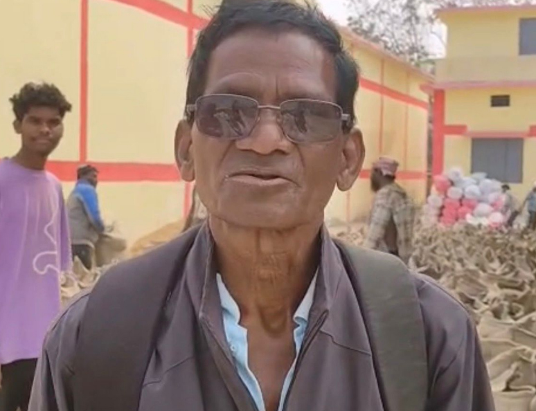 किसान लादेन ने आसानी से बेचा धान : धान खरीदी केंद्र में कोई समस्या नहीं हुई किसान लादेन ने आसानी से बेचा धान : धान खरीदी केंद्र में कोई समस्या नहीं हुई