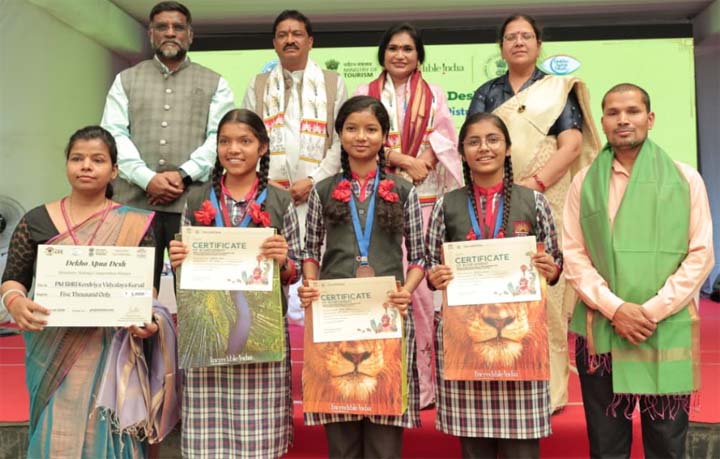 भारत सरकार के पर्यटन मंत्रालय की पहल ‘देखो अपना देश’ से जागा युवाओं में उत्साह भारत सरकार के पर्यटन मंत्रालय की पहल ‘देखो अपना देश’ से जागा युवाओं में उत्साह