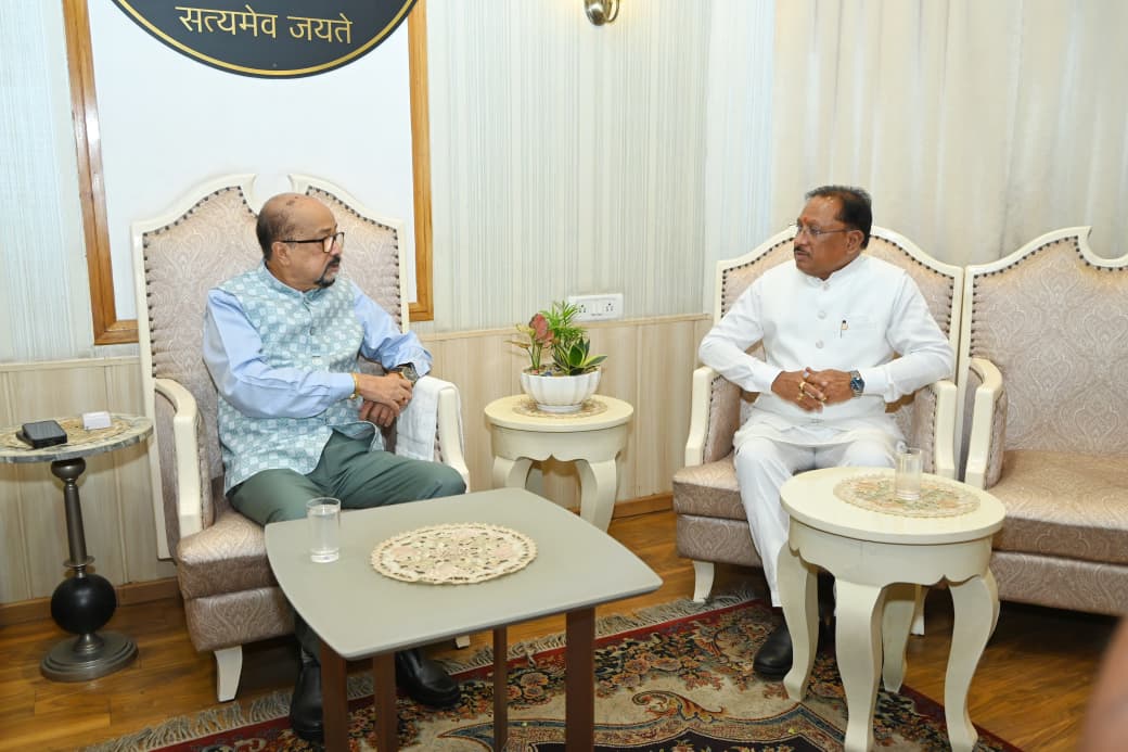 मुख्यमंत्री ने राज्यपाल रमेन डेका को जन्मदिन की दी शुभकामनाएँ मुख्यमंत्री ने राज्यपाल रमेन डेका को जन्मदिन की दी शुभकामनाएँ