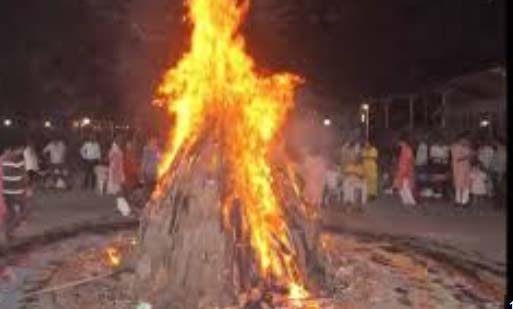 महाराष्ट्र मंडल में आज शाम को जलेगी कंडे, गोकाष्ठ की होली महाराष्ट्र मंडल में आज शाम को जलेगी कंडे, गोकाष्ठ की होली