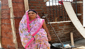 कठिन परिस्थितियों में बिहान योजना बनी गायत्री यदु का सहारा कठिन परिस्थितियों में बिहान योजना बनी गायत्री यदु का सहारा