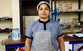 बिहान योजना बना सहारा- गृहिणी से उद्यमी बनीं कांति ओगरे, सालाना ₹1.44 लाख की आय अर्जित बिहान योजना बना सहारा- गृहिणी से उद्यमी बनीं कांति ओगरे, सालाना ₹1.44 लाख की आय अर्जित